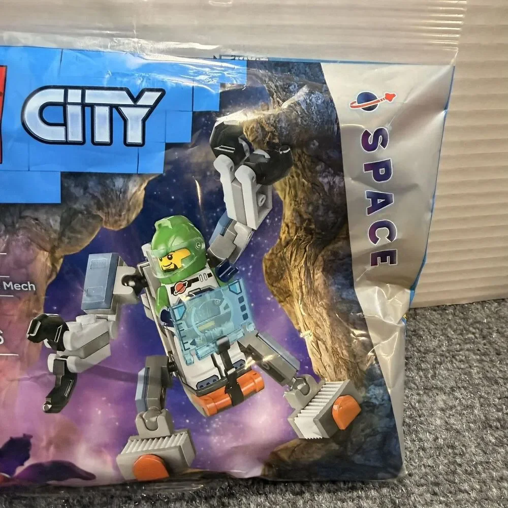 LEGO City Space Science Mech 30694 49pcs 6+ Building Toy Set New Robot Polybag